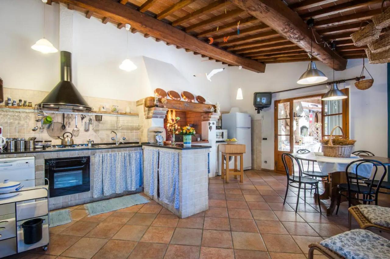 La Ripa - Appartamento Padronale San Gimignano Exteriör bild